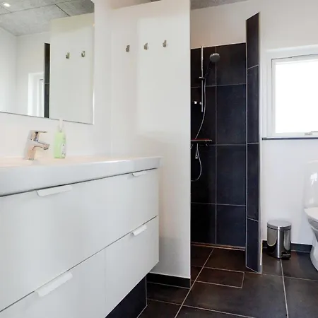 Hébergement de vacances Four-bedroom In Haderslev *