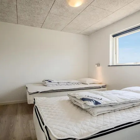 別荘 Awesome In Haderslev With Sauna